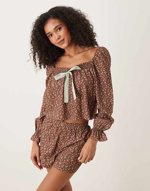 Glamorous pyjama set in brown ditsy floral