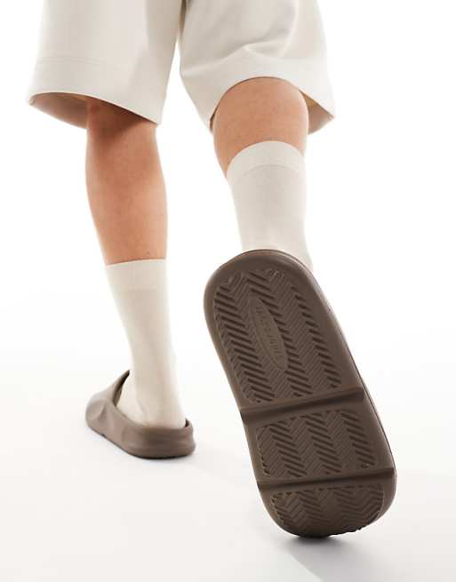 Jack & Jones Moulded Slider In Brown
