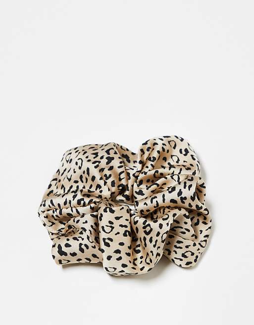 Kitsch Fabric Scrunchie 1 Pack - Leopard