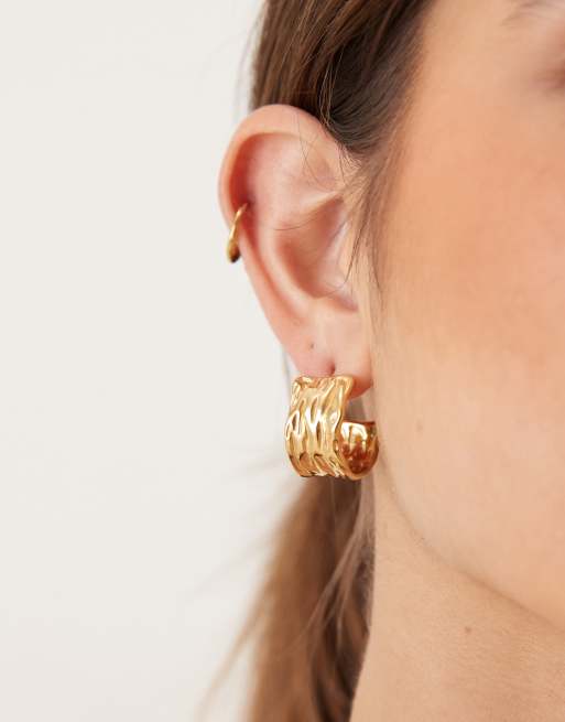Lost Souls Chunky Hammered Hoop Earrings In 18ct Gold Plated Stainless Steel