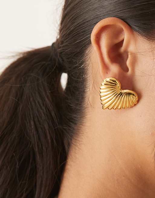 Lost Souls ridged heart statement stud earrings in 18ct gold plated stainless steel