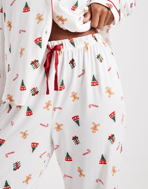 Loungeable Christmas Super Soft Jersey Revere Top And Wide Leg Pyjama Set In Cream Gingerbread Print