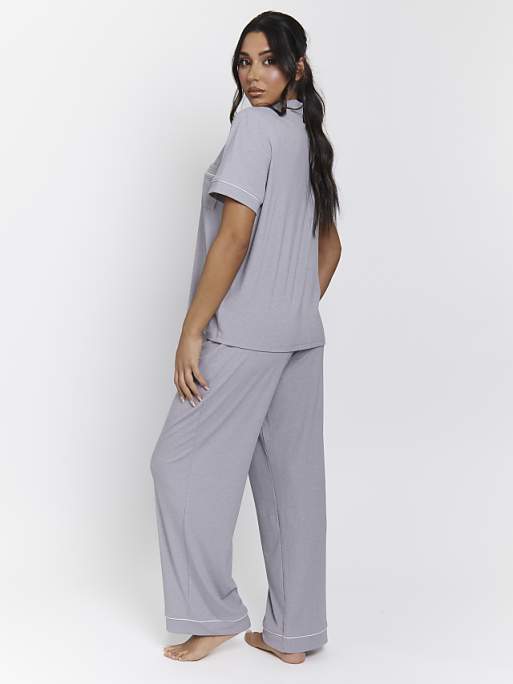 Loungeable Ladies Ribbed Pyjama Set In Silver