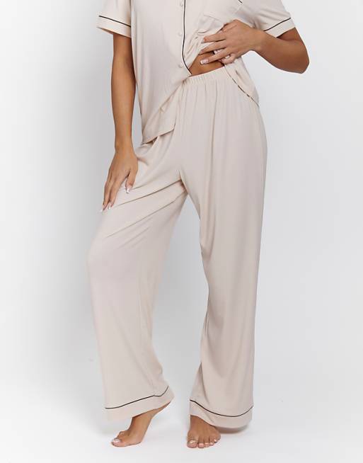 Loungeable Ladies Ribbed Pyjama Set In Vanilla