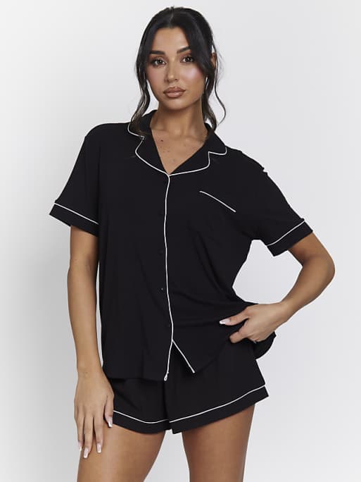 Loungeable Ladies traditional rib short pyjama set in black