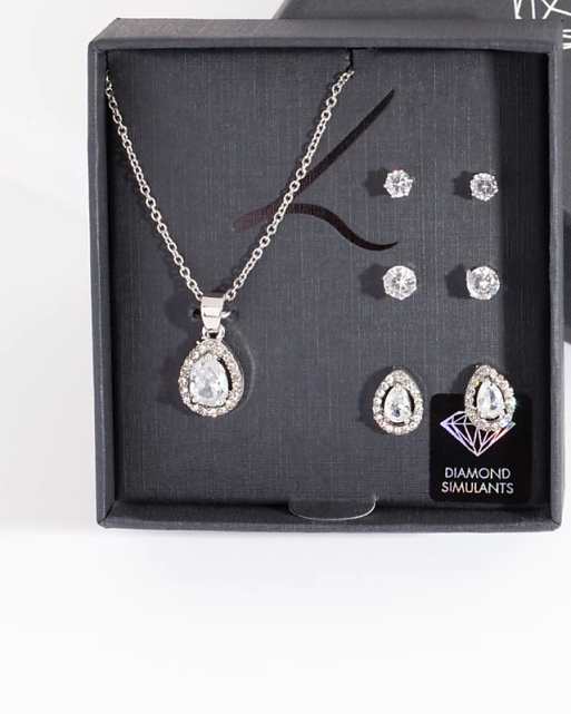 Lovisa diamond simulant pear drop earrings necklace set in silver