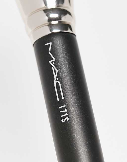 MAC 171S Wedge Foundation Brush
