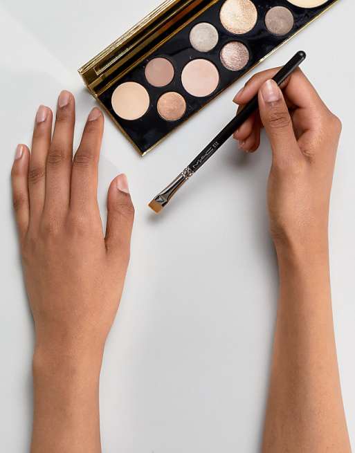 MAC 212 Flat Definer Brush