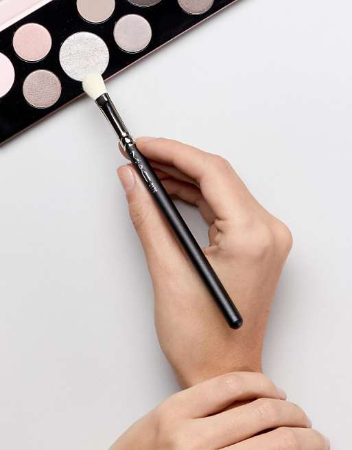 MAC 217S Blending Brush