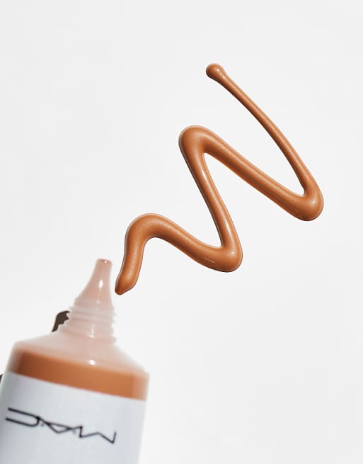 MAC Strobe Dewy Skin Tinted Moisturiser