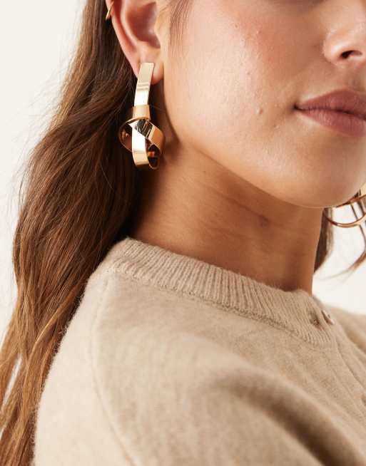 Mango Statement Drop Earings In Gold