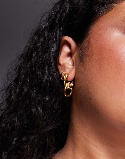 Neck On The Line Statement Doorknocker Hoop Earrings In Gold Plated
