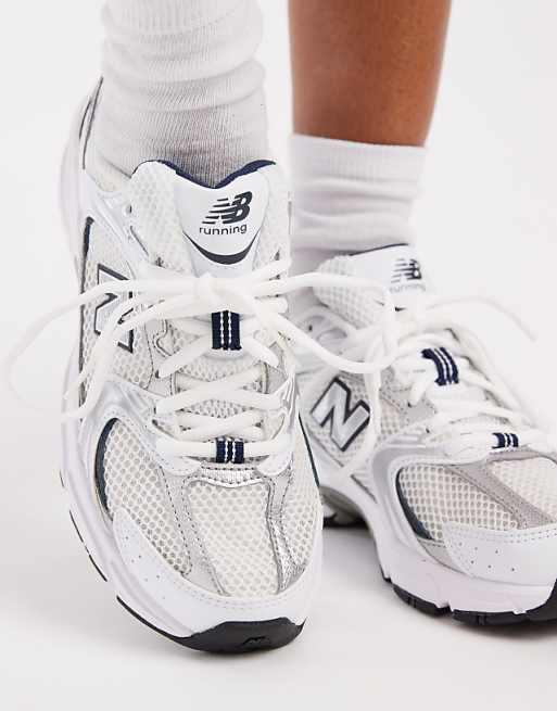 New Balance 530 Trainers In White And Grey