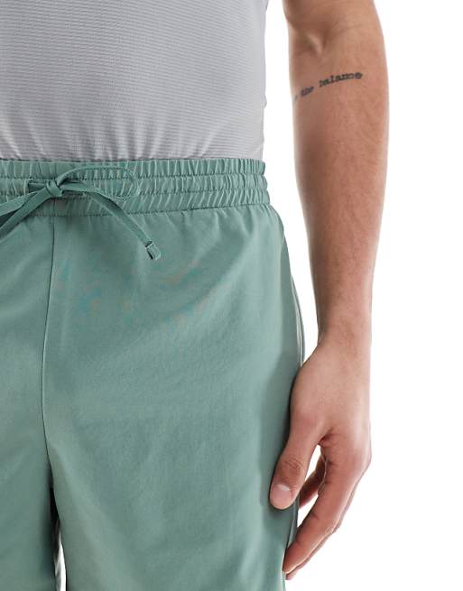 New Balance Essentials 5 Inch Shorts In Green