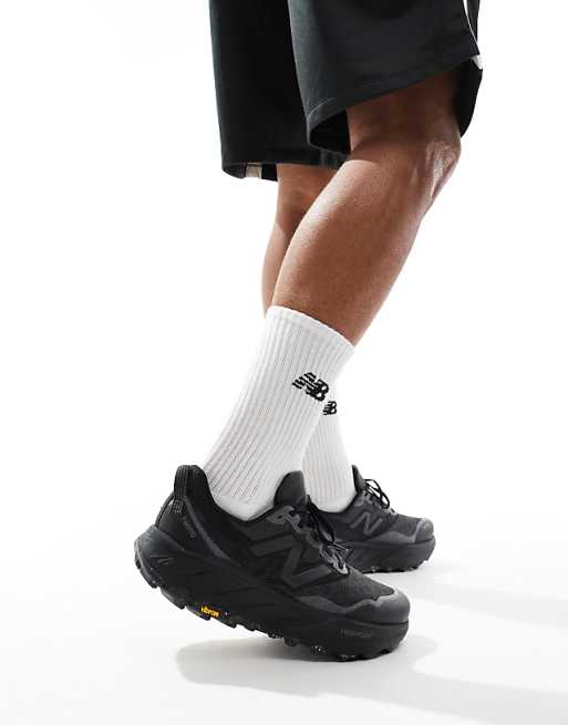 New Balance Hier running trainers in black