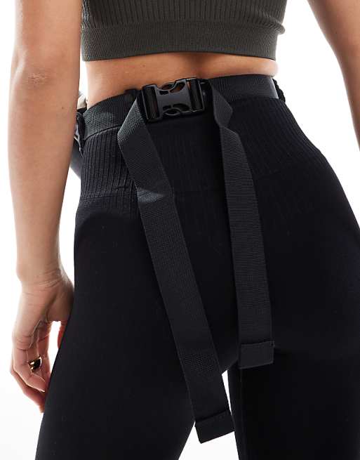 New Balance Performance Bottle Waist Belt In Black