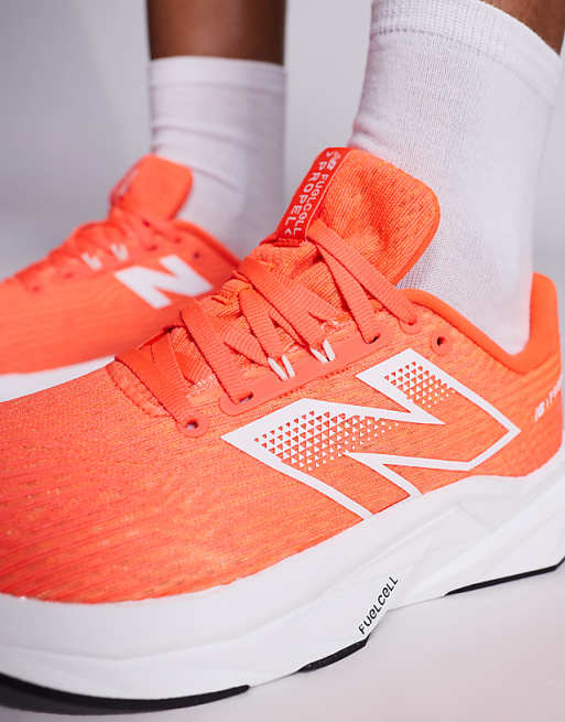 New Balance Propel Running Trainers In Bright Red