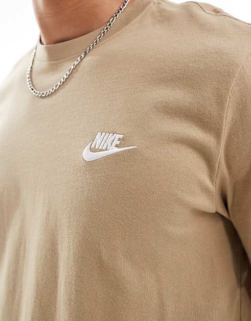 Nike Club T-shirt In Beige