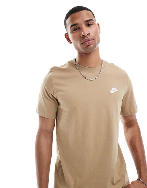 Nike Club t-shirt in beige