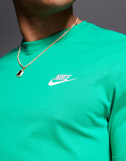 Nike Club T-shirt In Green