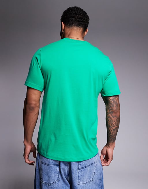 Nike Club T-shirt In Green