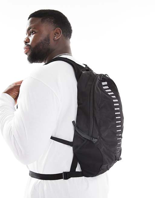 Nike commuter backpack 15 l in black and silver