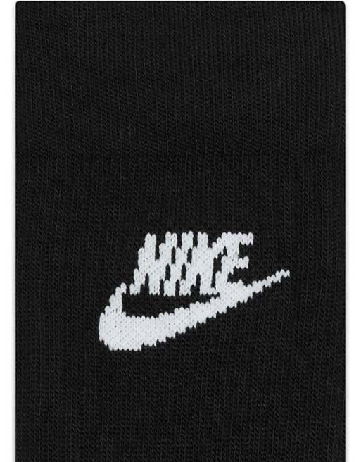 Nike Everyday Essential 3 Pack Socks In Black