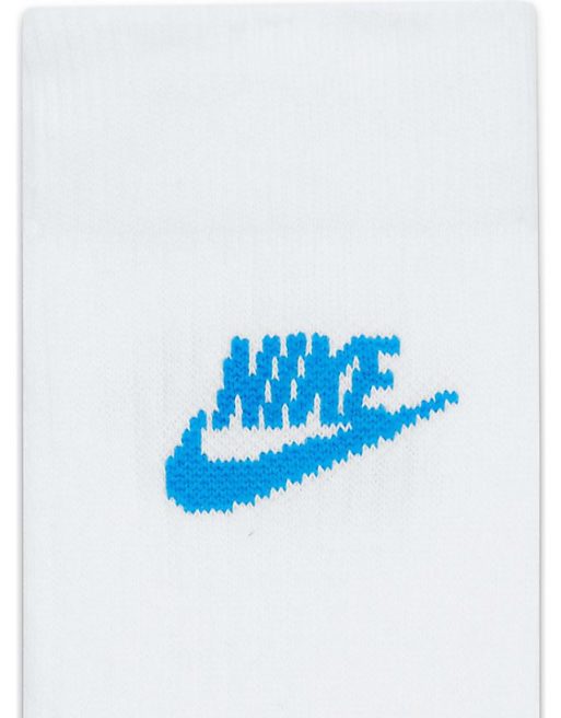Nike Everyday Essential 3 Pack Socks In White With Coloured Logo