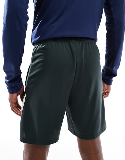 Nike Football Chelsea FC Strike Dri-FIT Shorts In Green