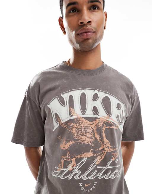 Nike Graphic T-shirt In Grey