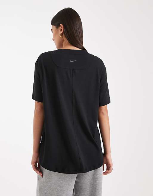 Nike One Training Dri-FIT Relaxed T-shirt In Black