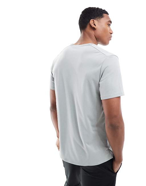 Nike Running Miler Dri-FIT T-shirt In Grey