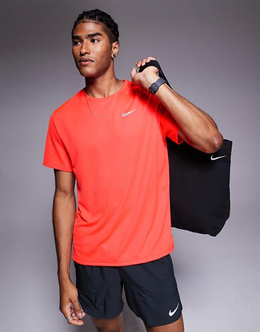 Nike Running Miler Dri-FIT t-shirt in red