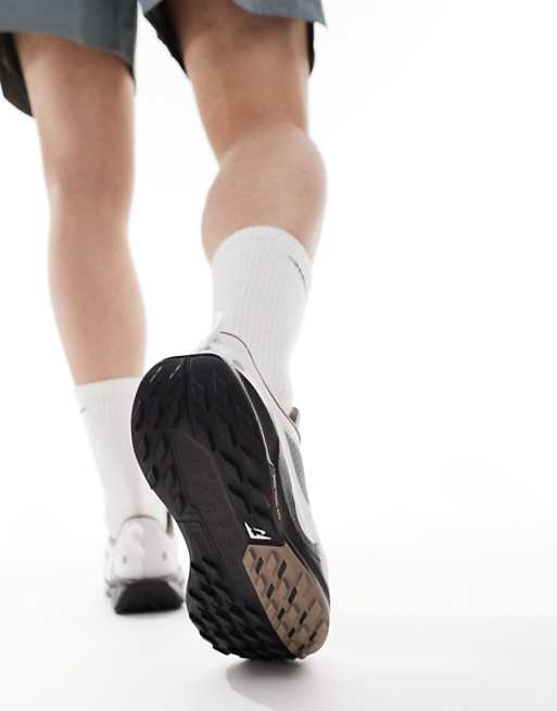 Nike Running ReactX Pegasus Trail 5 Trainers In White And Black
