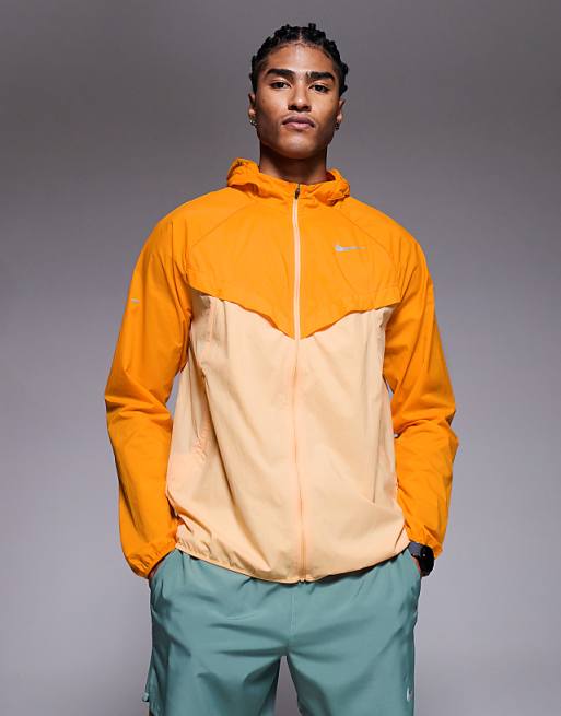 Nike Running Stride Repel Jacket In Orange
