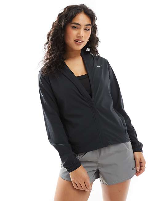 Nike Running Swift Repel Jacket In Black