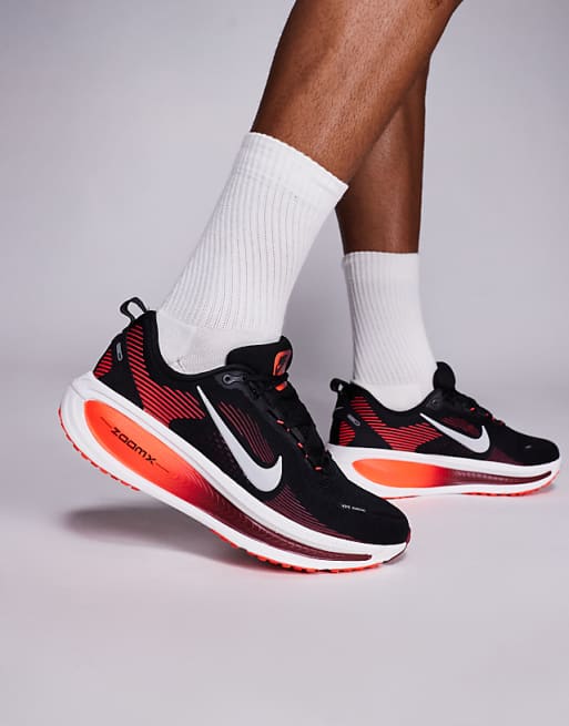 Nike Running Vomero 18 Trainers In Black And Red