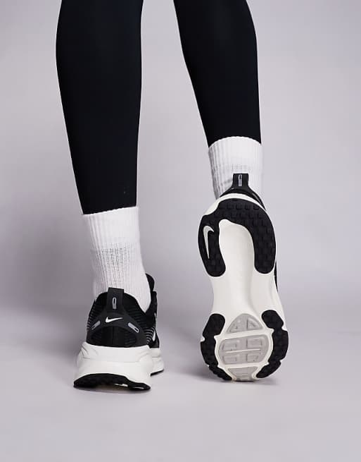 Nike Running Vomero 18 Trainers In Black And White