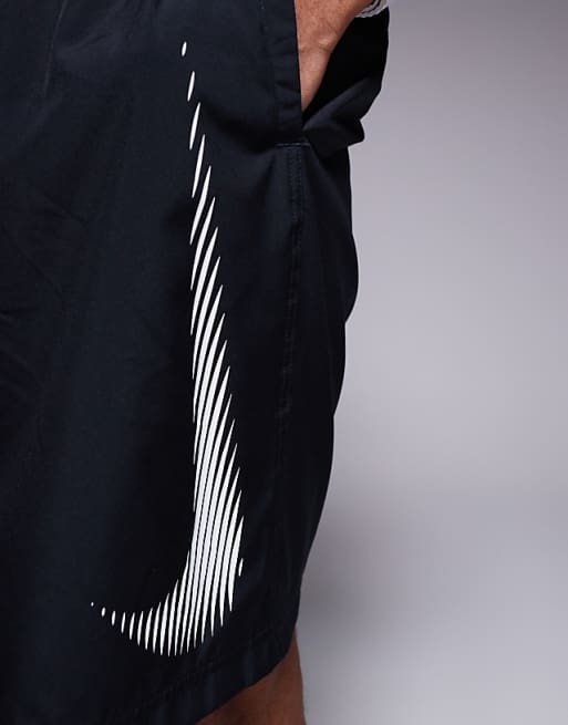 Nike Training Form Dri-FIT 9 Inch Shorts In Black