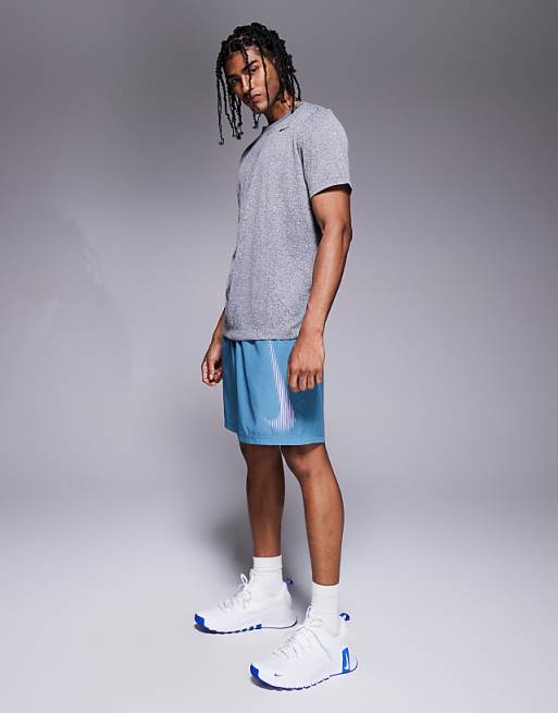 Nike Training Form Dri-FIT 9 Inch Shorts In Blue