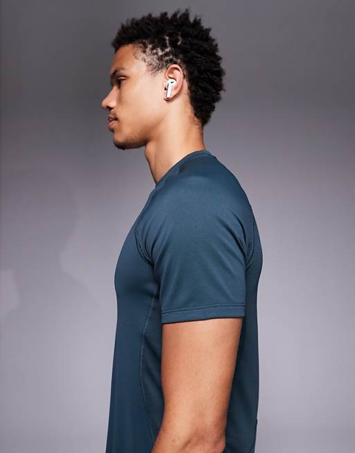 Nike Training Pro Dri-FIT Muscle Fit T-shirt In Green