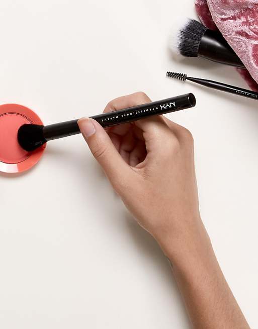NYX Professional Makeup - Pro Contour Brush