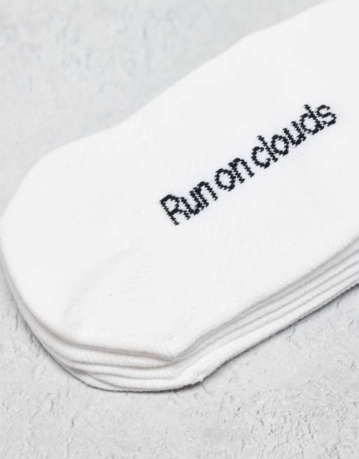 ON 3 Pack Logo Mid Socks In White