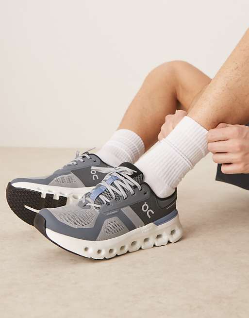 ON Cloudrunner 2 Running Trainers In Grey