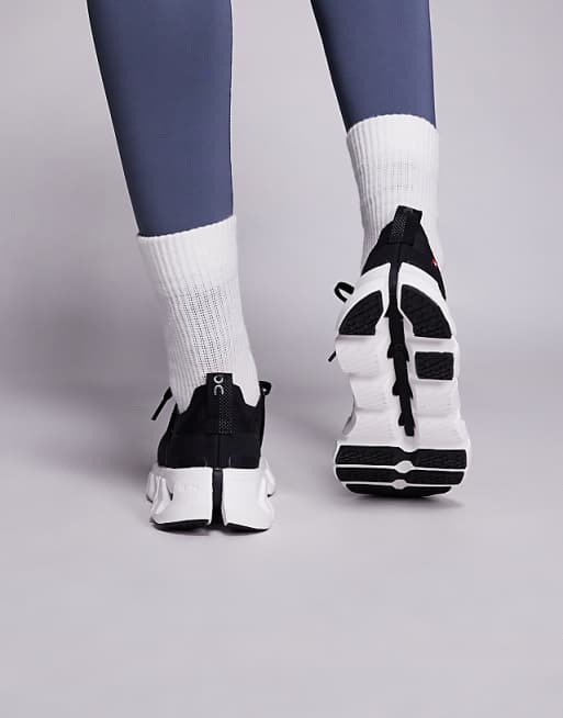 ON Cloudswift 4 Running Trainers In Black