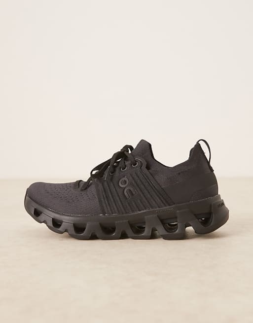ON Cloudswift 4 Running Trainers In Black