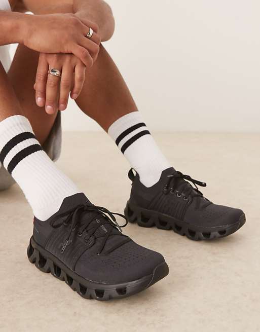 ON Cloudswift 4 running trainers in black