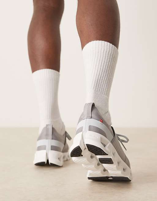 ON Cloudswift 4 Running Trainers In Grey