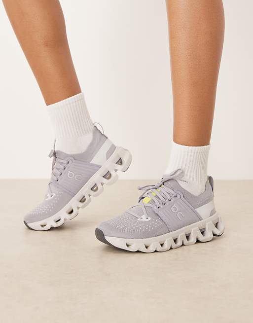 ON Cloudswift 4 Running Trainers In Purple