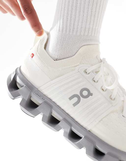 ON Cloudswift 4 Running Trainers In White